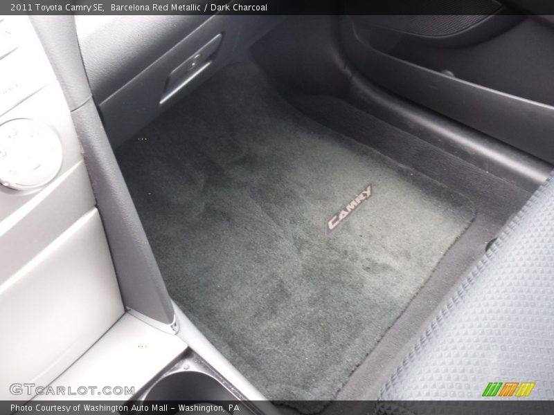 Barcelona Red Metallic / Dark Charcoal 2011 Toyota Camry SE