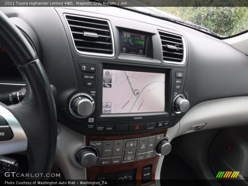 Magnetic Gray Metallic / Ash 2011 Toyota Highlander Limited 4WD