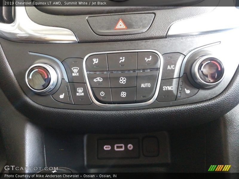 Summit White / Jet Black 2019 Chevrolet Equinox LT AWD