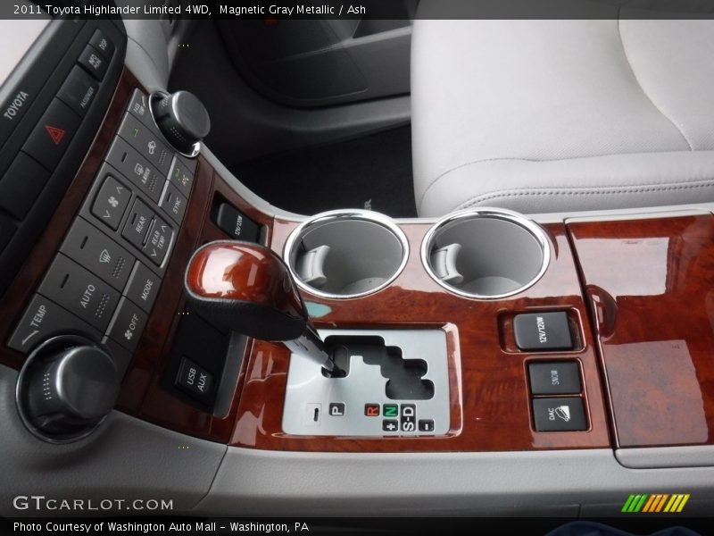 Magnetic Gray Metallic / Ash 2011 Toyota Highlander Limited 4WD