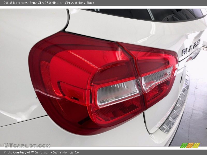 Cirrus White / Black 2018 Mercedes-Benz GLA 250 4Matic