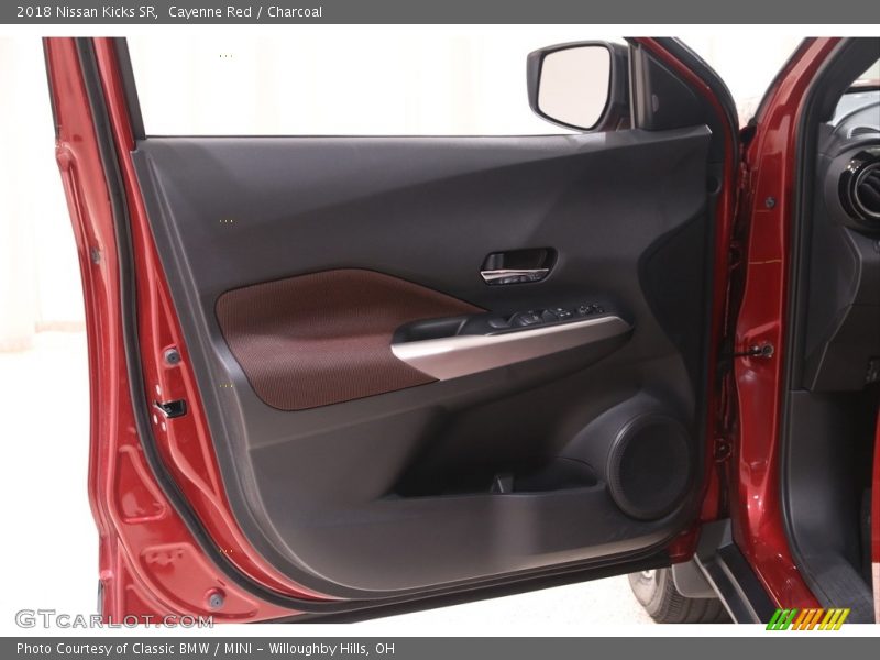 Cayenne Red / Charcoal 2018 Nissan Kicks SR