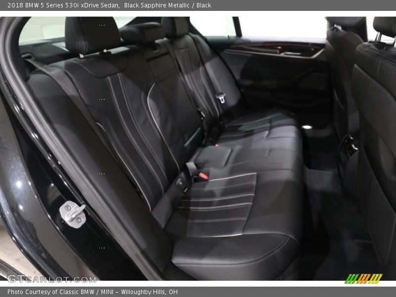 Black Sapphire Metallic / Black 2018 BMW 5 Series 530i xDrive Sedan