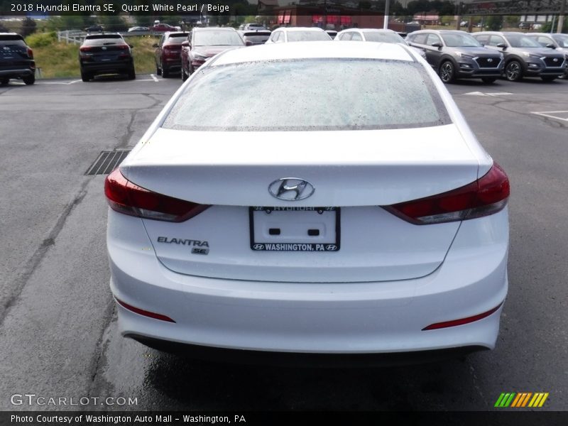 Quartz White Pearl / Beige 2018 Hyundai Elantra SE