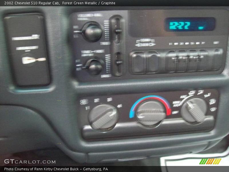 Forest Green Metallic / Graphite 2002 Chevrolet S10 Regular Cab