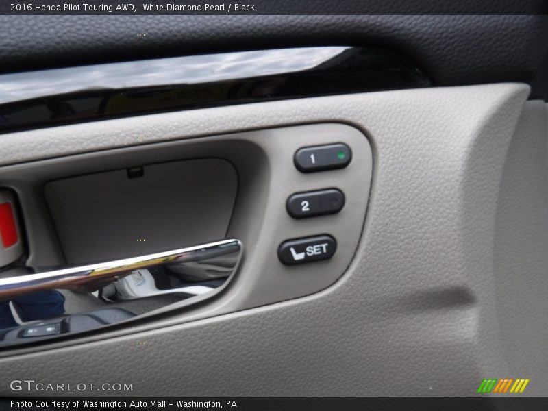 Door Panel of 2016 Pilot Touring AWD