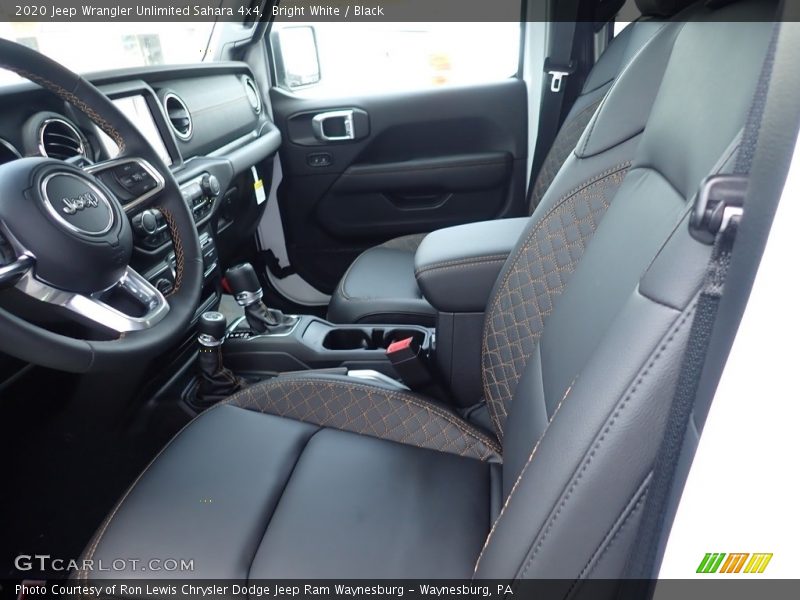 Bright White / Black 2020 Jeep Wrangler Unlimited Sahara 4x4