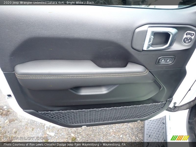 Bright White / Black 2020 Jeep Wrangler Unlimited Sahara 4x4