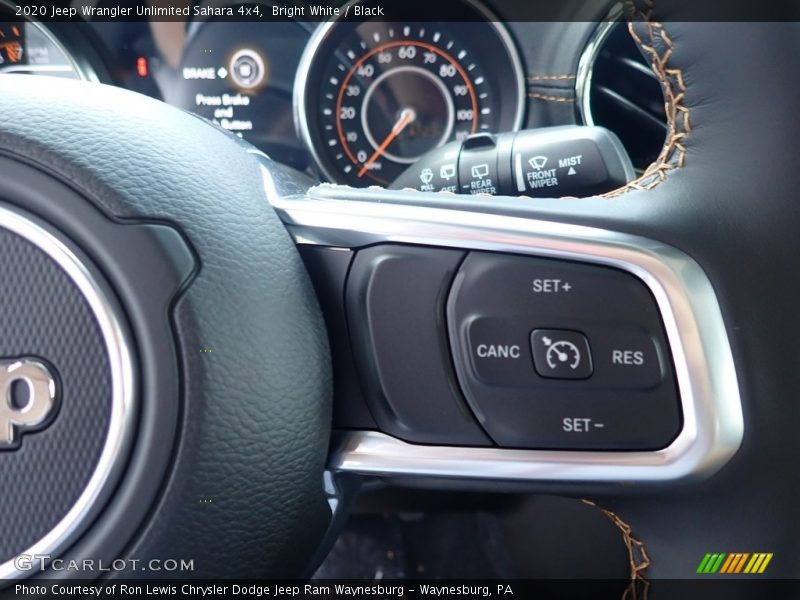 Bright White / Black 2020 Jeep Wrangler Unlimited Sahara 4x4