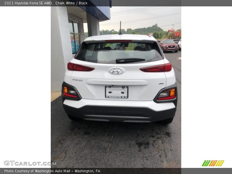 Chalk White / Black 2021 Hyundai Kona SE AWD