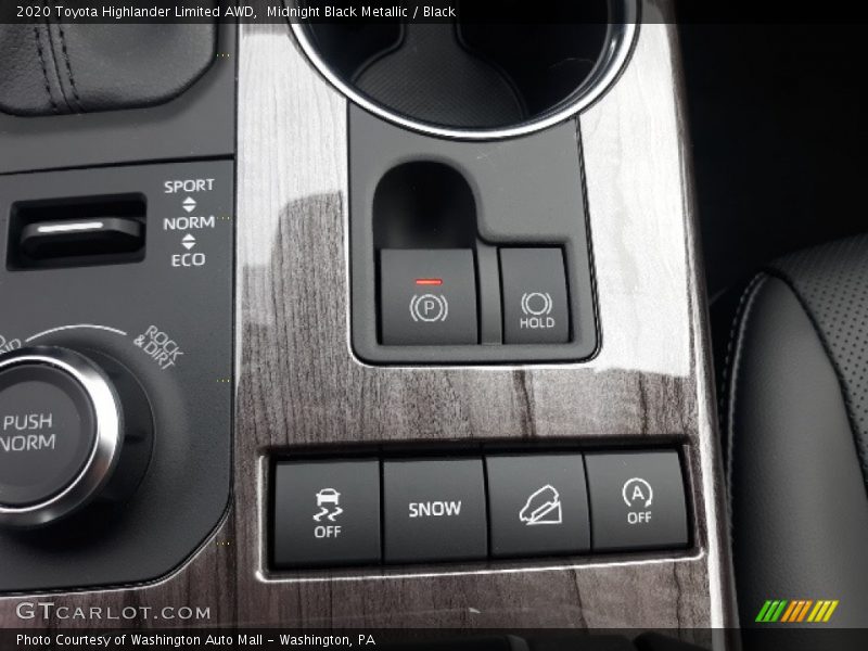 Midnight Black Metallic / Black 2020 Toyota Highlander Limited AWD