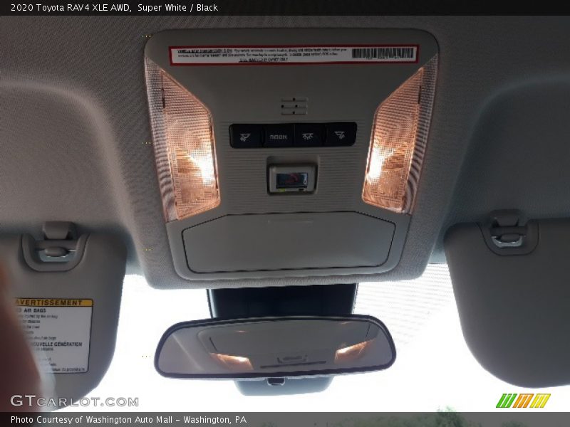 Super White / Black 2020 Toyota RAV4 XLE AWD