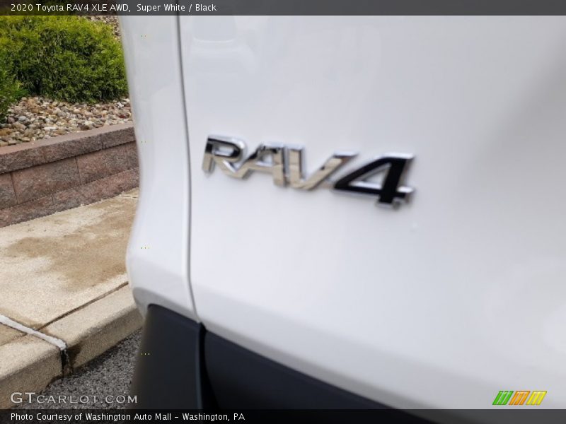 Super White / Black 2020 Toyota RAV4 XLE AWD