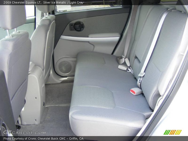 Silver Ice Metallic / Light Gray 2009 Chevrolet Equinox LT