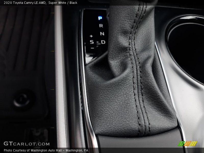 Super White / Black 2020 Toyota Camry LE AWD