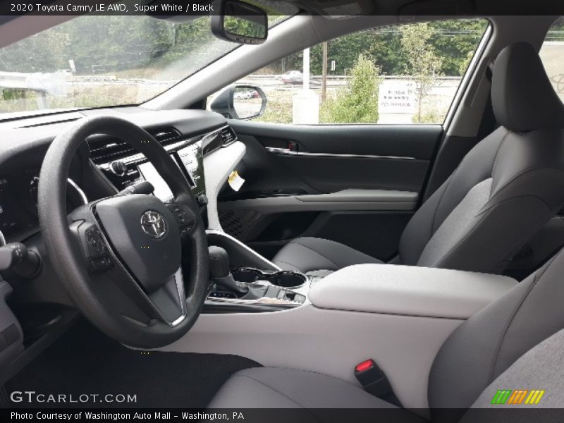 Super White / Black 2020 Toyota Camry LE AWD