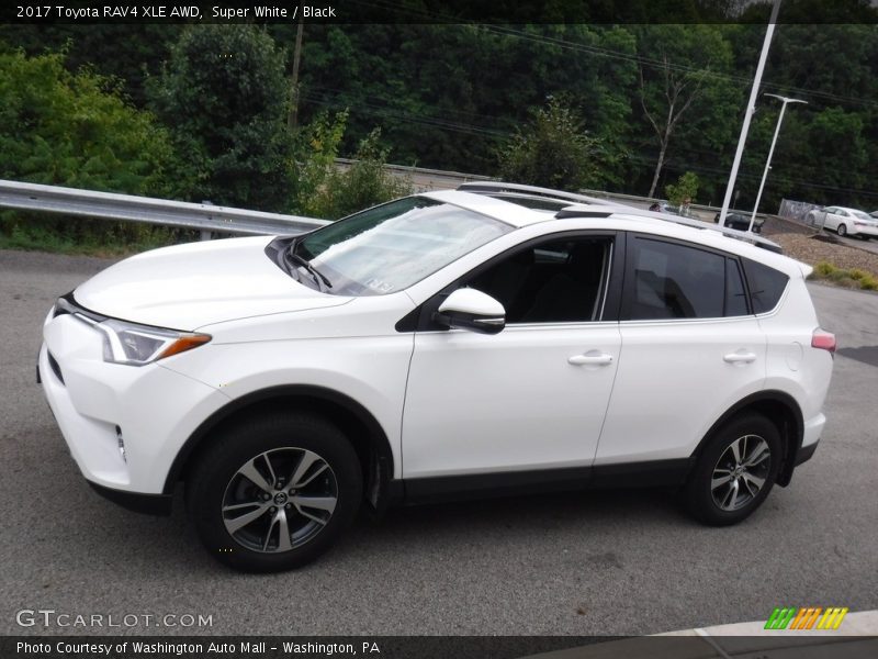 Super White / Black 2017 Toyota RAV4 XLE AWD