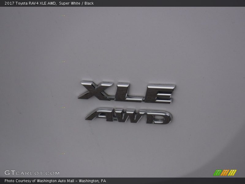 Super White / Black 2017 Toyota RAV4 XLE AWD