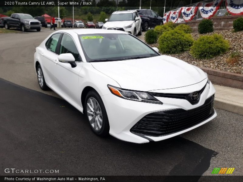 Super White / Black 2020 Toyota Camry LE AWD