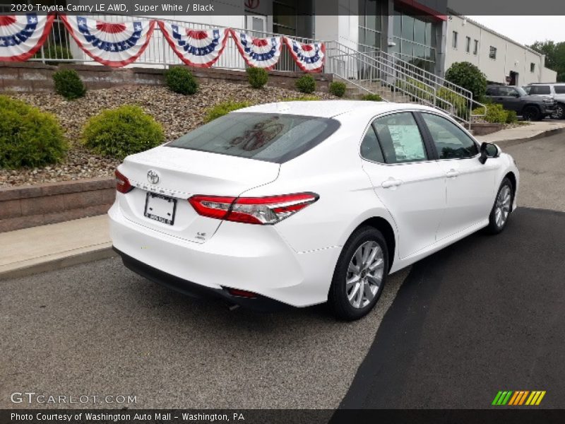 Super White / Black 2020 Toyota Camry LE AWD