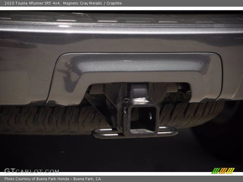 Magnetic Gray Metallic / Graphite 2020 Toyota 4Runner SR5 4x4