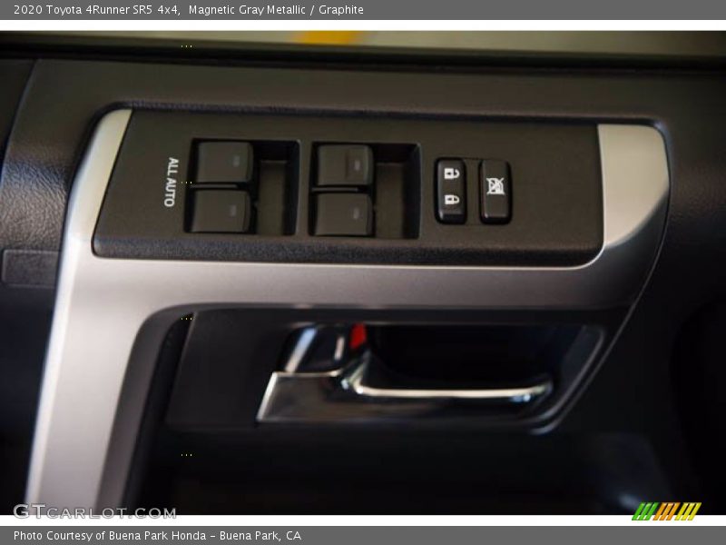 Magnetic Gray Metallic / Graphite 2020 Toyota 4Runner SR5 4x4