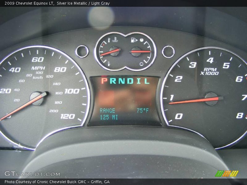 Silver Ice Metallic / Light Gray 2009 Chevrolet Equinox LT