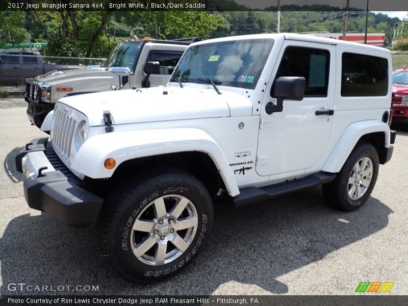 Bright White / Black/Dark Saddle 2017 Jeep Wrangler Sahara 4x4