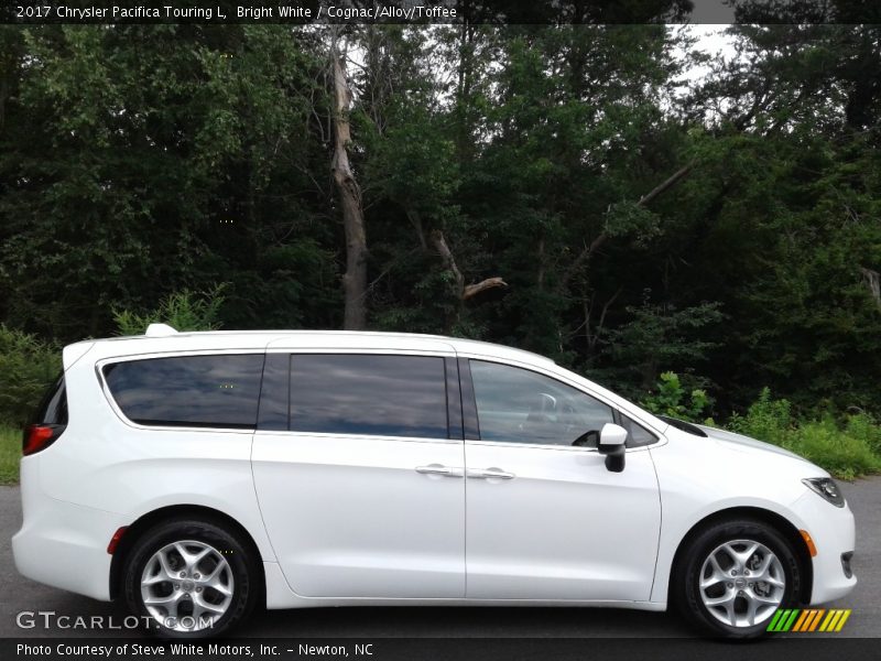  2017 Pacifica Touring L Bright White