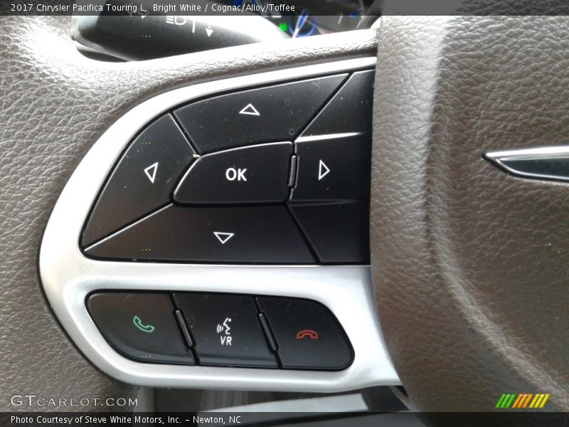 Bright White / Cognac/Alloy/Toffee 2017 Chrysler Pacifica Touring L