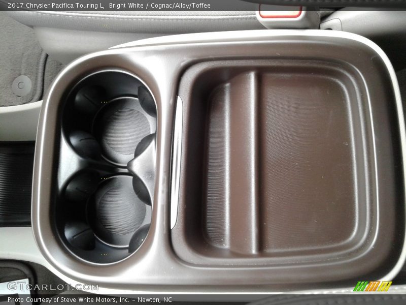 Bright White / Cognac/Alloy/Toffee 2017 Chrysler Pacifica Touring L