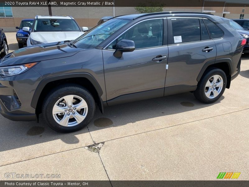 Magnetic Gray Metallic / Black 2020 Toyota RAV4 XLE AWD