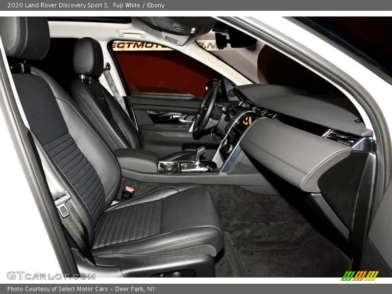 Fuji White / Ebony 2020 Land Rover Discovery Sport S