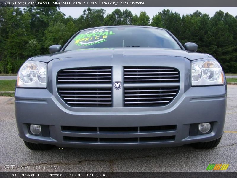 Silver Steel Metallic / Dark Slate Gray/Light Graystone 2006 Dodge Magnum SXT