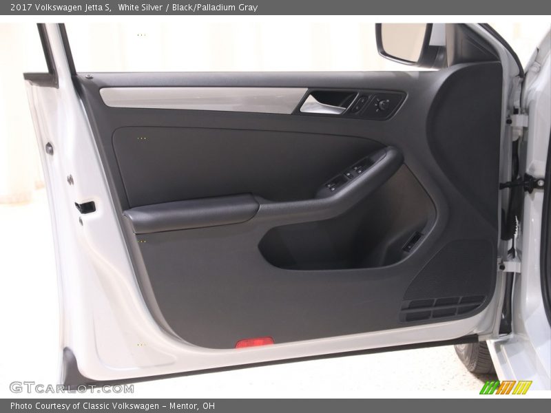 White Silver / Black/Palladium Gray 2017 Volkswagen Jetta S