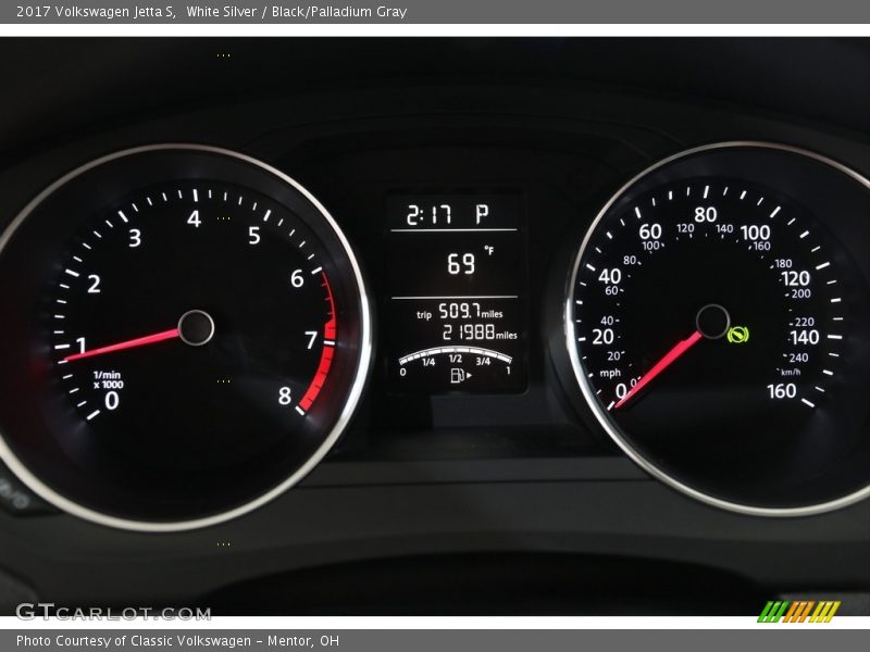 White Silver / Black/Palladium Gray 2017 Volkswagen Jetta S