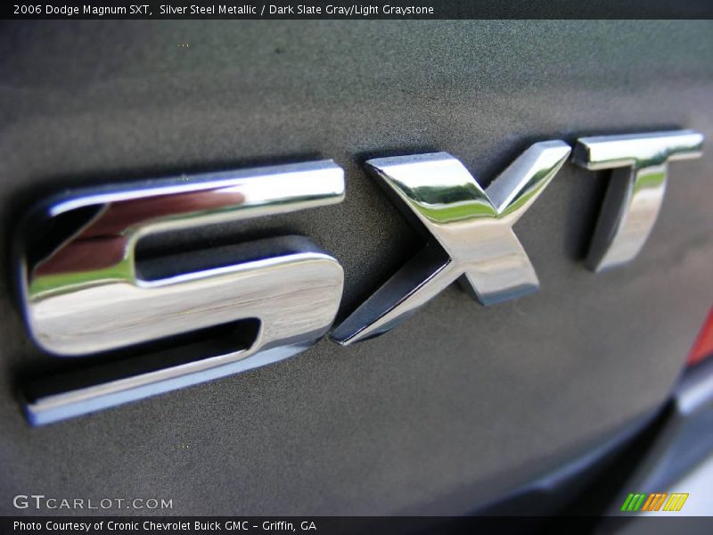 Silver Steel Metallic / Dark Slate Gray/Light Graystone 2006 Dodge Magnum SXT