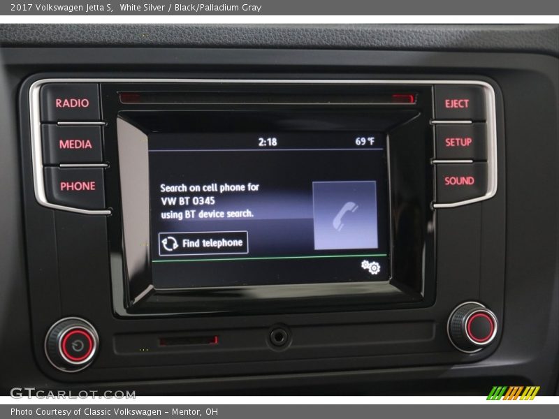 White Silver / Black/Palladium Gray 2017 Volkswagen Jetta S