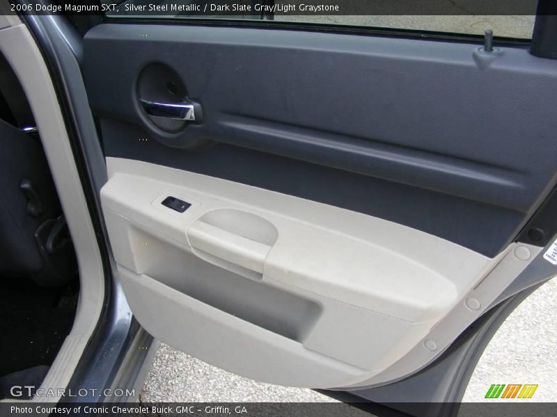 Silver Steel Metallic / Dark Slate Gray/Light Graystone 2006 Dodge Magnum SXT