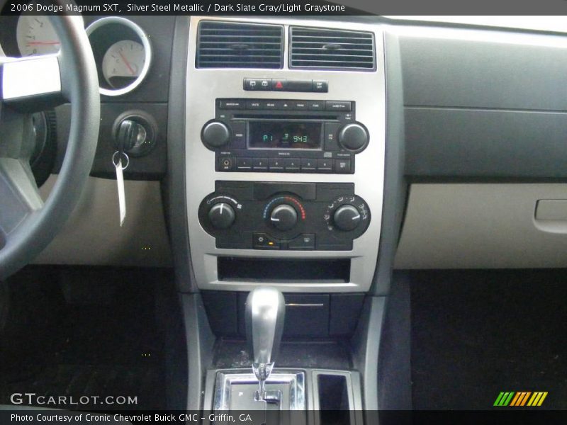 Silver Steel Metallic / Dark Slate Gray/Light Graystone 2006 Dodge Magnum SXT