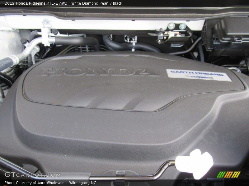 White Diamond Pearl / Black 2019 Honda Ridgeline RTL-E AWD