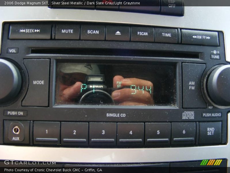 Silver Steel Metallic / Dark Slate Gray/Light Graystone 2006 Dodge Magnum SXT