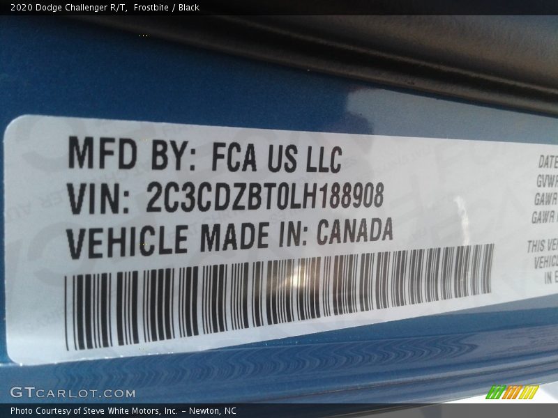 Frostbite / Black 2020 Dodge Challenger R/T