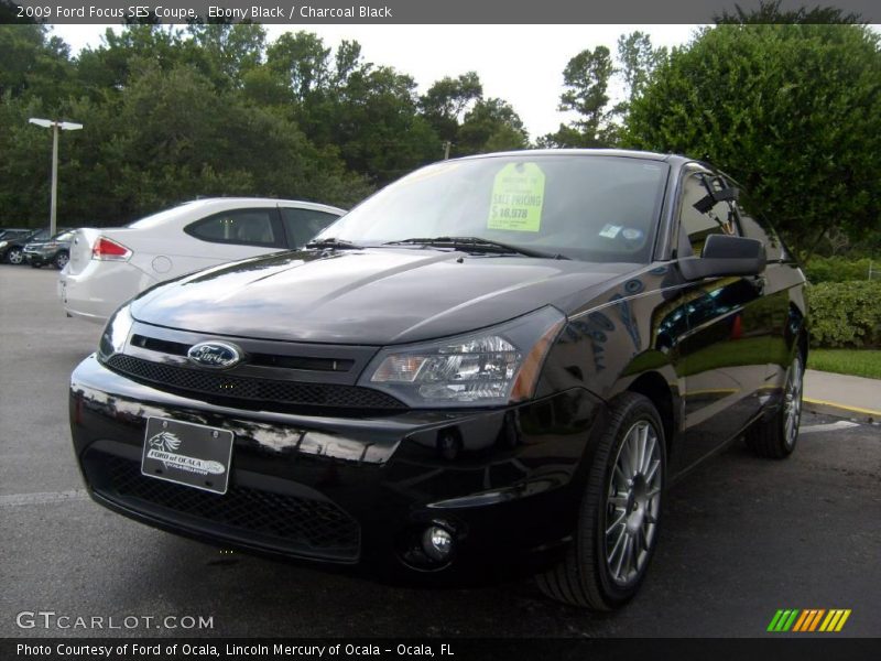 Ebony Black / Charcoal Black 2009 Ford Focus SES Coupe