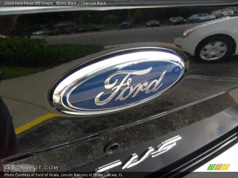 Ebony Black / Charcoal Black 2009 Ford Focus SES Coupe