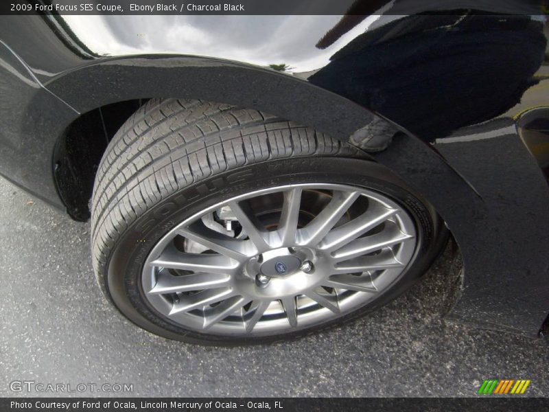 Ebony Black / Charcoal Black 2009 Ford Focus SES Coupe
