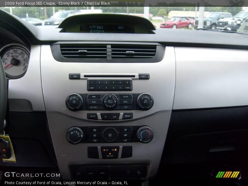 Ebony Black / Charcoal Black 2009 Ford Focus SES Coupe