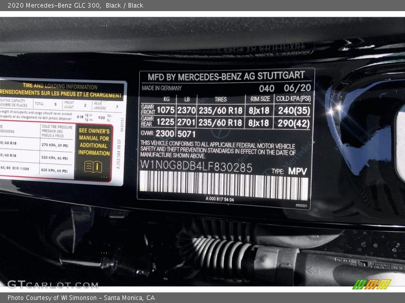 Black / Black 2020 Mercedes-Benz GLC 300