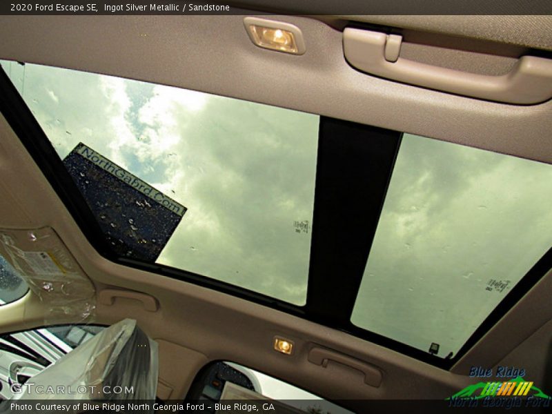 Ingot Silver Metallic / Sandstone 2020 Ford Escape SE