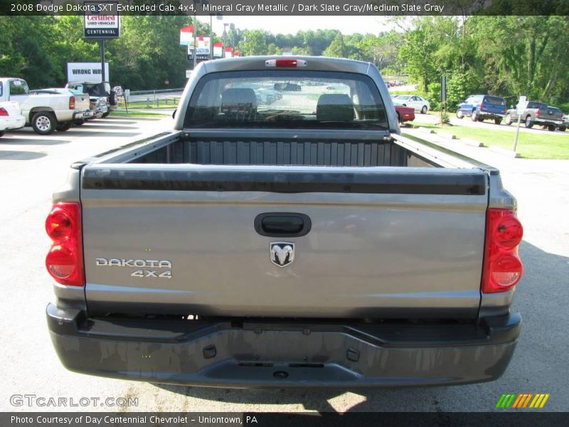 Mineral Gray Metallic / Dark Slate Gray/Medium Slate Gray 2008 Dodge Dakota SXT Extended Cab 4x4